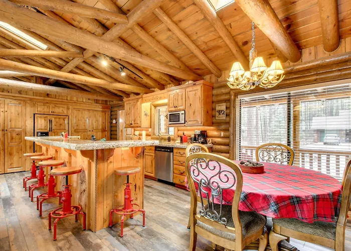 Holiday home Near Fishing & Hiking: Log W/ Deck! Pinetop-Lakeside