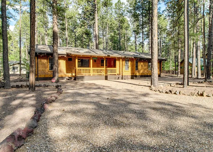 Near Fishing & Hiking: Log W/ Deck! Holiday home