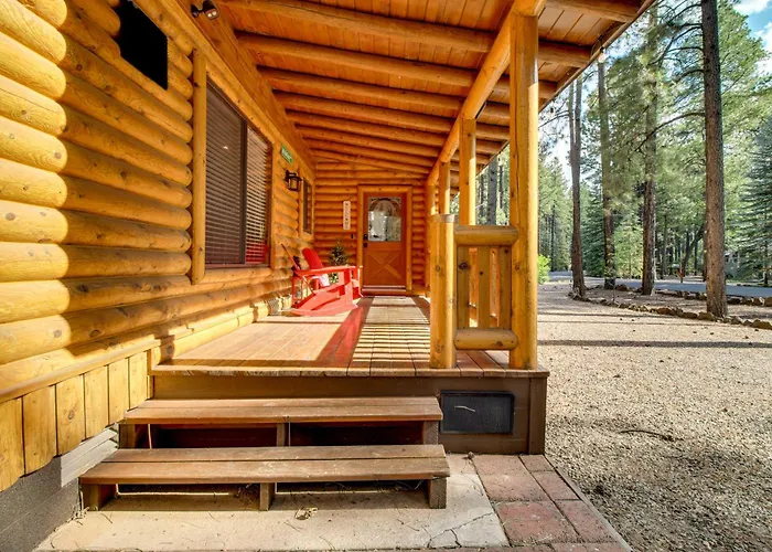 Near Fishing & Hiking: Log W/ Deck! Holiday home *