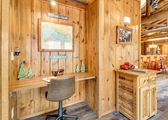 Holiday home Near Fishing & Hiking: Log W/ Deck! *