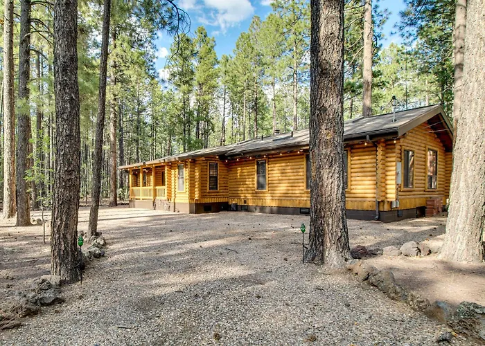 Near Fishing & Hiking: Log W/ Deck! Holiday home